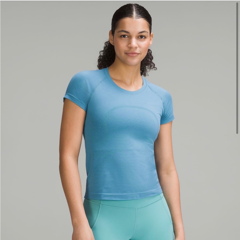 Lululemon swiftly tech short sleeve size 6 NWT